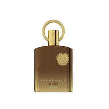 Load image into Gallery viewer, Image: Supremacy in Oud Perfume 100ml EDP - Afnan&#39;s premium fragrance featuring top notes of Saffron, Lavender, Nutmeg, heart notes of Agarwood, Sweet, and base notes of Musk and Patchouli.